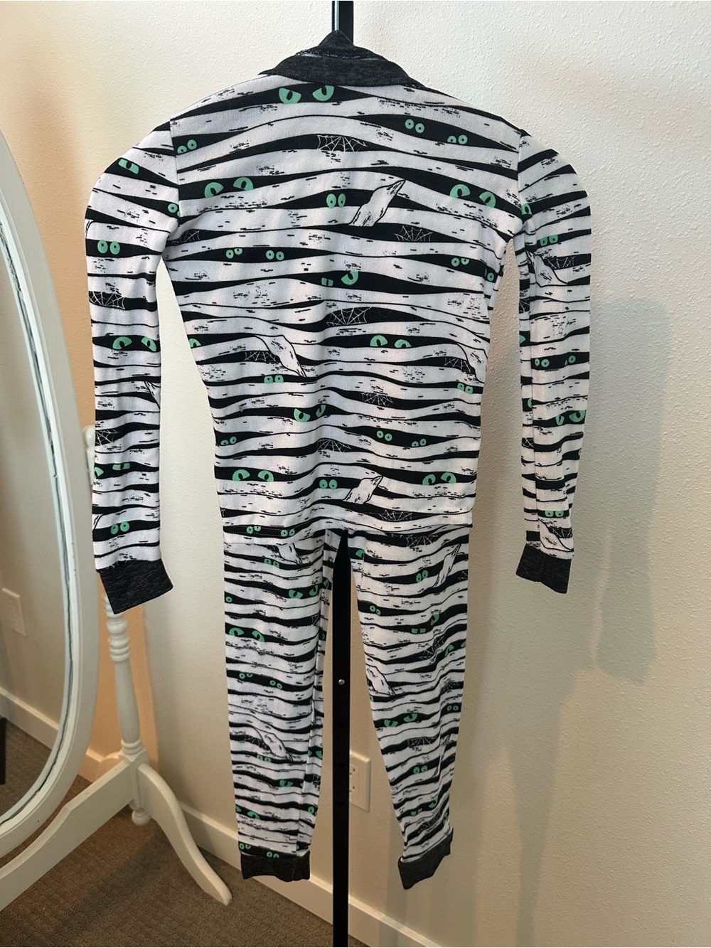Kids Black & White Striped Mummy Eyes Pajamas